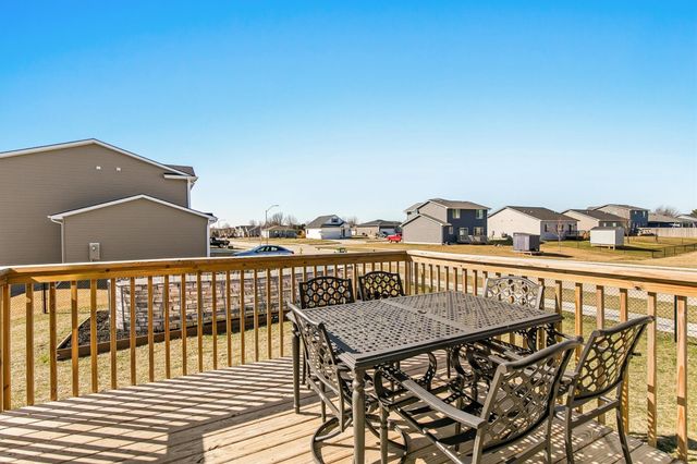 1701 E Girard Avenue, Indianola, IA 50125