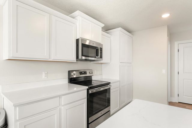 1701 E Girard Avenue, Indianola, IA 50125