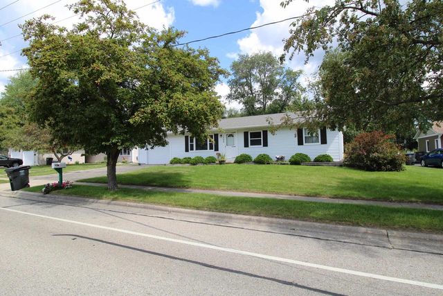 1325 N Page Street, Stoughton, WI 53589