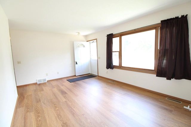 1325 N Page Street, Stoughton, WI 53589
