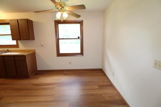 1325 N Page Street, Stoughton, WI 53589