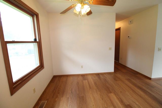 1325 N Page Street, Stoughton, WI 53589