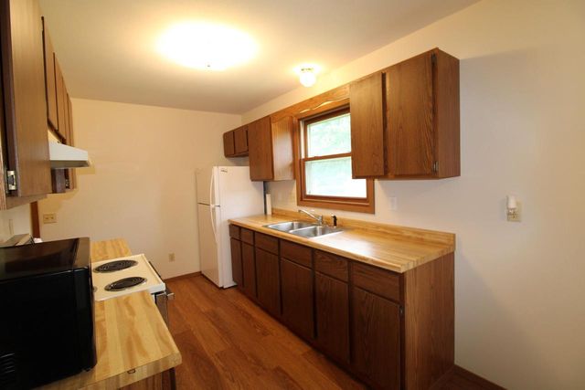 1325 N Page Street, Stoughton, WI 53589