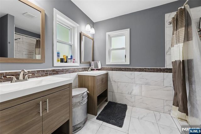 97 Jasper Avenue, Teaneck, NJ 07666