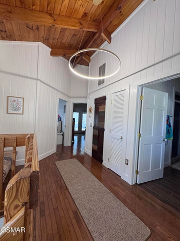 424 Country Path Way, Sevierville, TN 37862