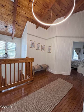 424 Country Path Way, Sevierville, TN 37862