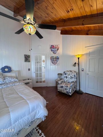 424 Country Path Way, Sevierville, TN 37862