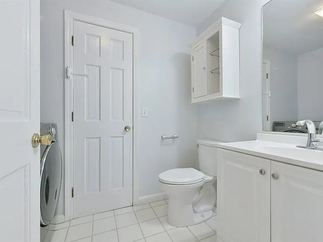 1047 Washington Street 2, Newton, MA 02465