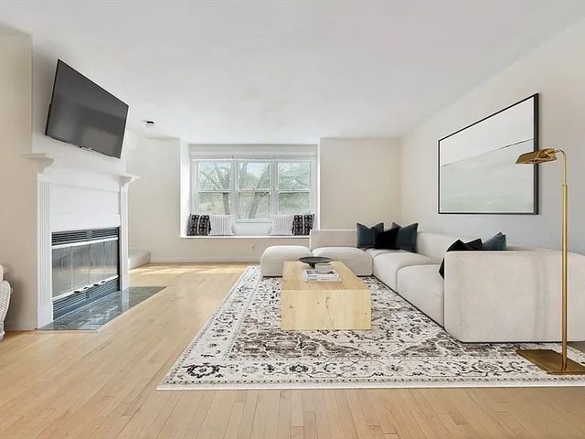 1047 Washington Street 2, Newton, MA 02465