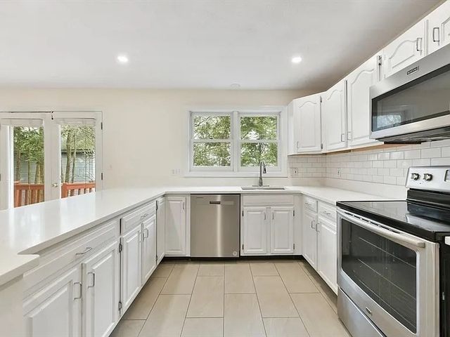 1047 Washington Street 2, Newton, MA 02465