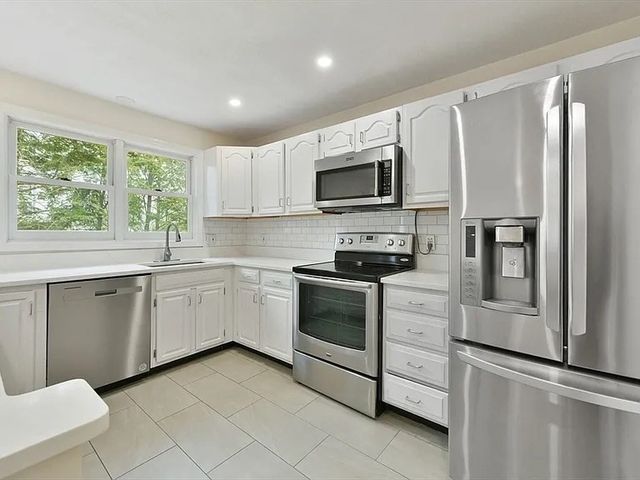 1047 Washington Street 2, Newton, MA 02465
