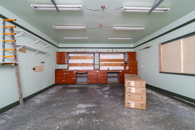 2033 Navy Lane, Oak Harbor, WA 98277