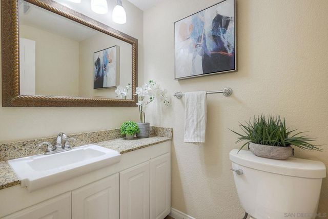 2935 Lloyd St, San Diego, CA 92117