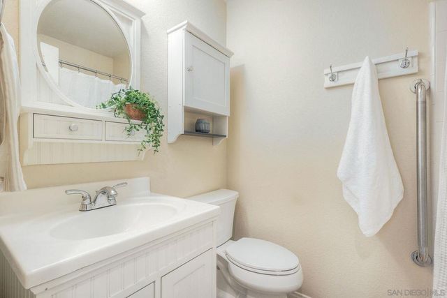 2935 Lloyd St, San Diego, CA 92117