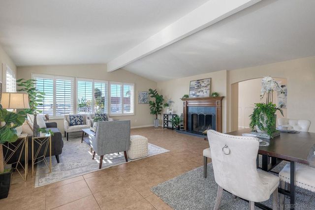 2935 Lloyd St, San Diego, CA 92117