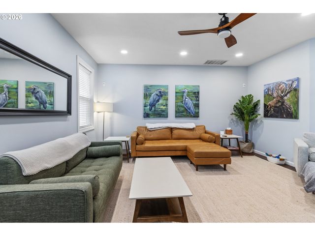 3810 Ne 174TH Ct, Vancouver, WA 98682