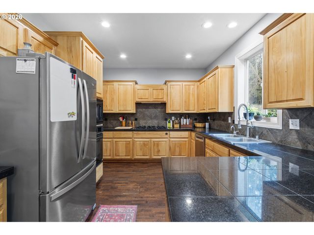 3810 Ne 174TH Ct, Vancouver, WA 98682