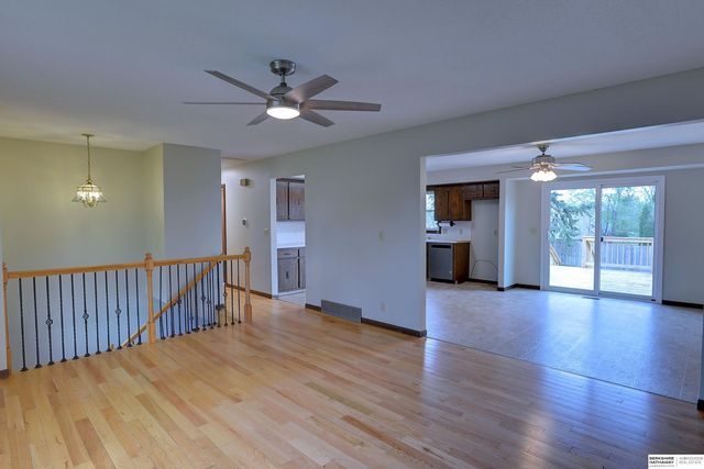 20060 Wirt Street, Elkhorn, NE 68022