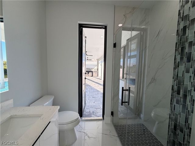 112 NE 6th ST, Cape Coral, FL 33909