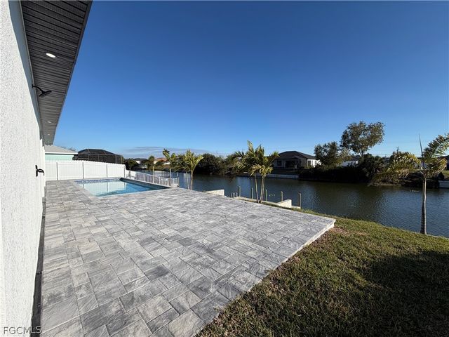 112 NE 6th ST, Cape Coral, FL 33909