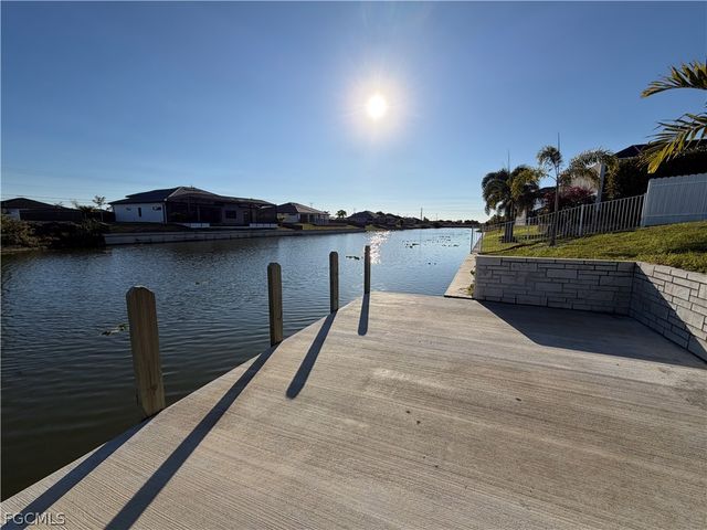 112 NE 6th ST, Cape Coral, FL 33909