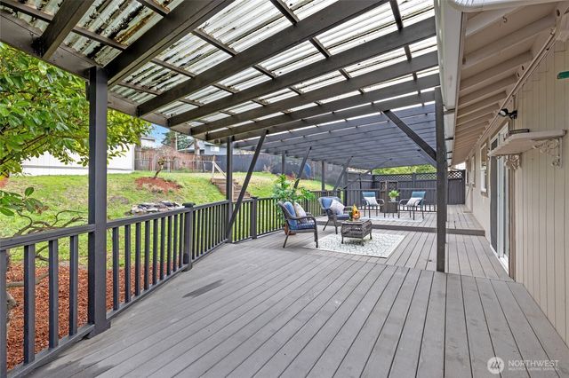 32510 23rd Avenue SW, Federal Way, WA 98023