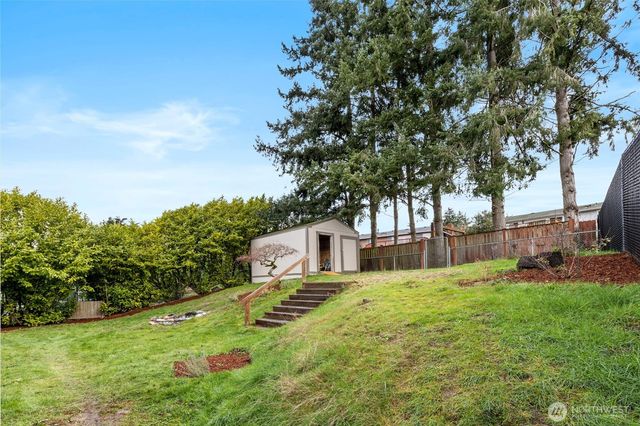 32510 23rd Avenue SW, Federal Way, WA 98023