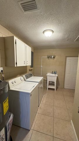 2222 FLEET CIRCLE, Orlando, FL 32817