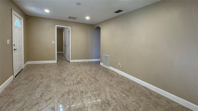 2222 FLEET CIRCLE, Orlando, FL 32817