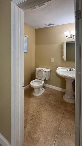 2222 FLEET CIRCLE, Orlando, FL 32817