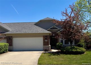 24471 Sand Lake Lane, Flat Rock, MI 48134