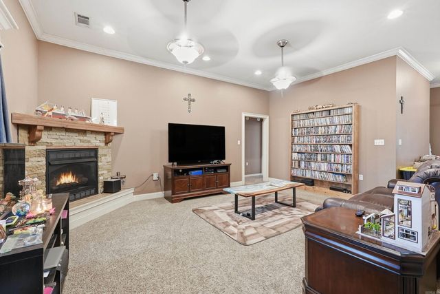 7 Palmer Ct, Searcy, AR 72143