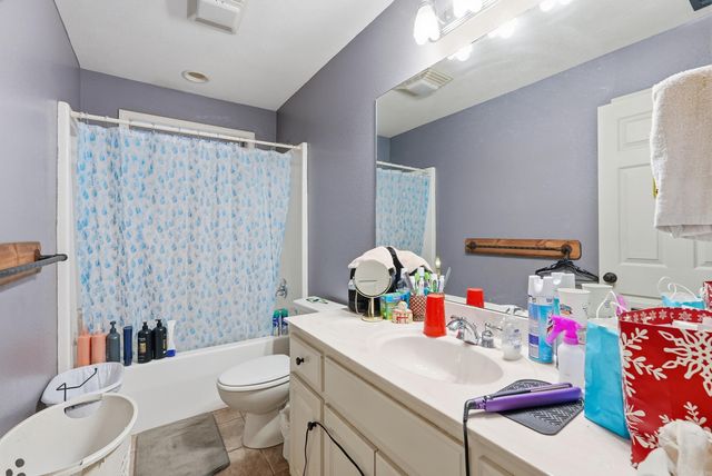 7 Palmer Ct, Searcy, AR 72143