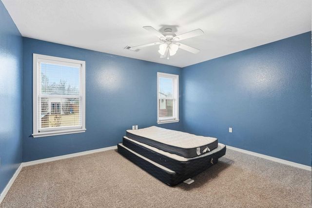 7 Palmer Ct, Searcy, AR 72143