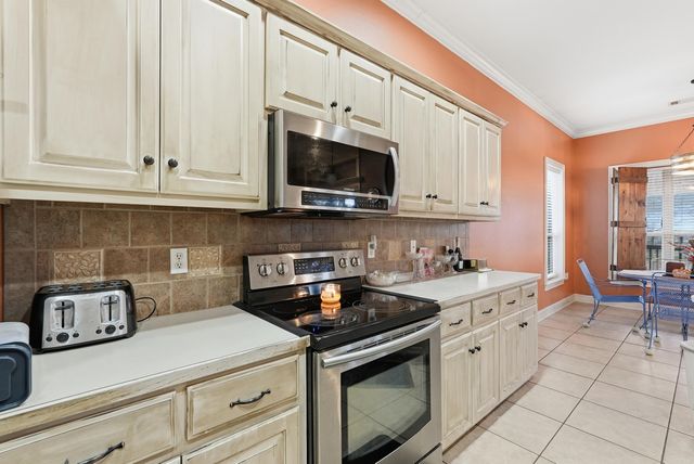 7 Palmer Ct, Searcy, AR 72143