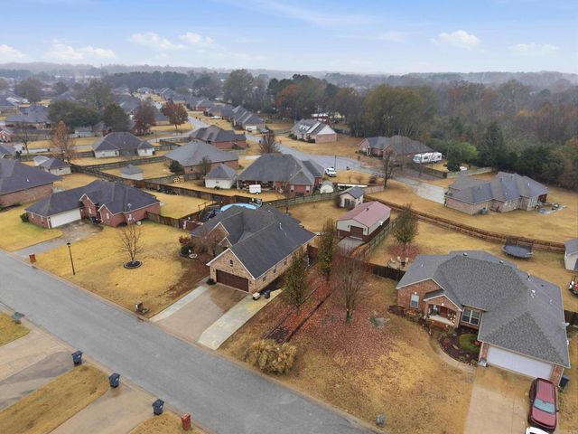 7 Palmer Ct, Searcy, AR 72143