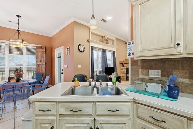 7 Palmer Ct, Searcy, AR 72143