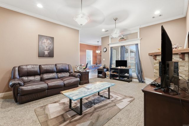 7 Palmer Ct, Searcy, AR 72143