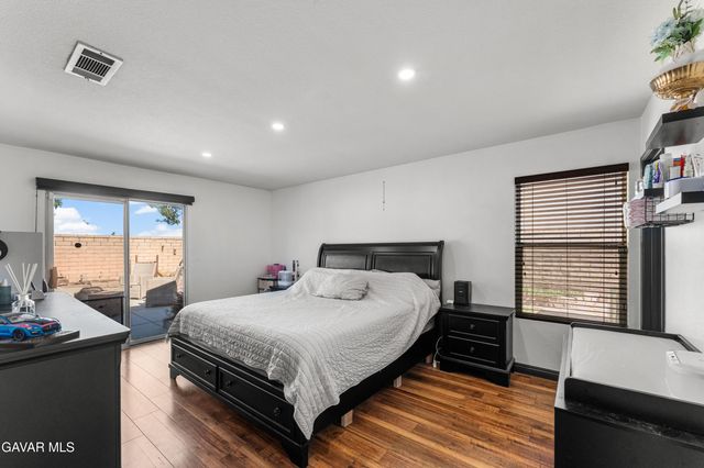 37642 Simi Street, Palmdale, CA 93552
