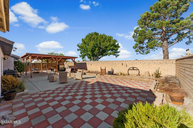 37642 Simi Street, Palmdale, CA 93552