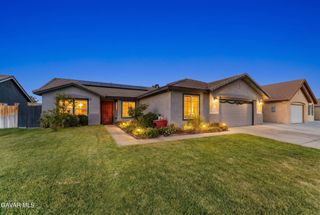 37642 Simi Street, Palmdale, CA 93552
