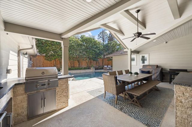 118 Matisse Drive, Houston, TX 77079