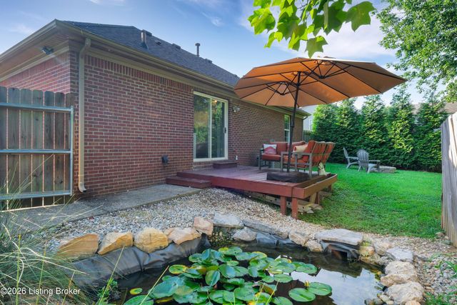 10115 Lancewood Rd, Louisville, KY 40229