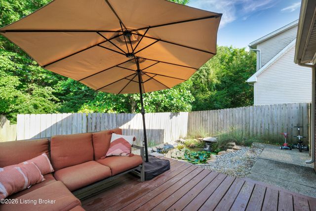 10115 Lancewood Rd, Louisville, KY 40229