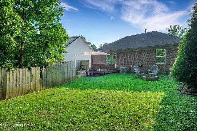 10115 Lancewood Rd, Louisville, KY 40229