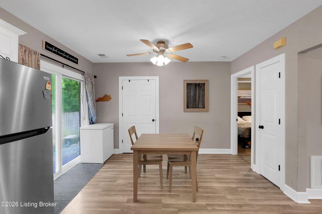 10115 Lancewood Rd, Louisville, KY 40229