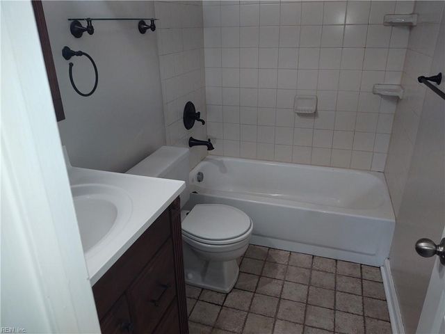 1921 Shepherds GATE, Chesapeake, VA 23320