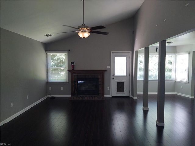 1921 Shepherds GATE, Chesapeake, VA 23320