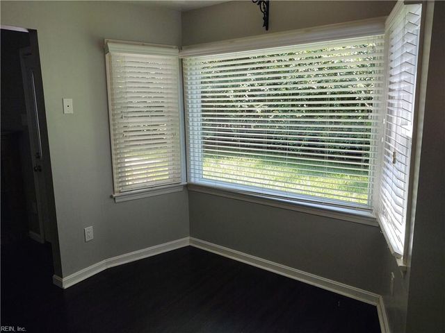 1921 Shepherds GATE, Chesapeake, VA 23320