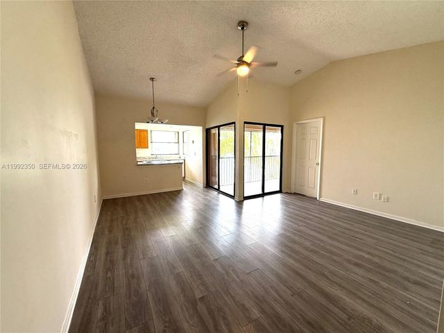 800 Independence Dr 800I, Homestead, FL 33034